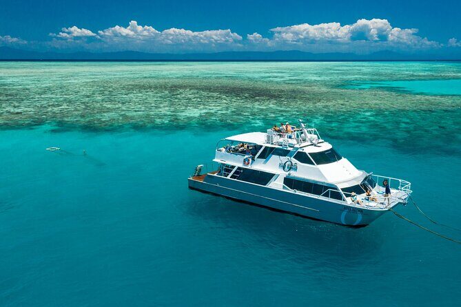 14 Day Tour from Sydney to Cairns Fraser Island and Whitsundays - Walkabout Wildlife, Hunter Valley tastings, Newcastle orientation