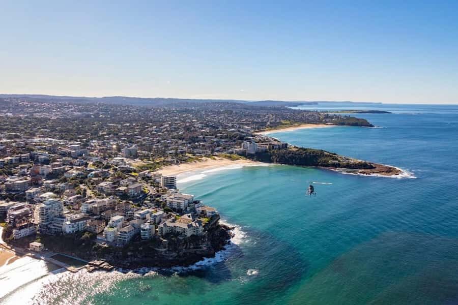 30 Minute Shared Sydney Harbour Scenic Helicopter Tour - From Sydney Airport up over the coast: Coogee to Curl Curl
