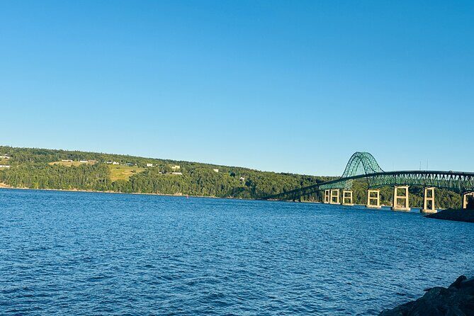 4 Hours Baddeck and Bell Museum Tour - The ride: small group size, but comfort can vary