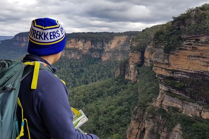 Adventurous Blue Mountains hike up the iconic Three Sisters - Leura Cascades warm-up before the real work