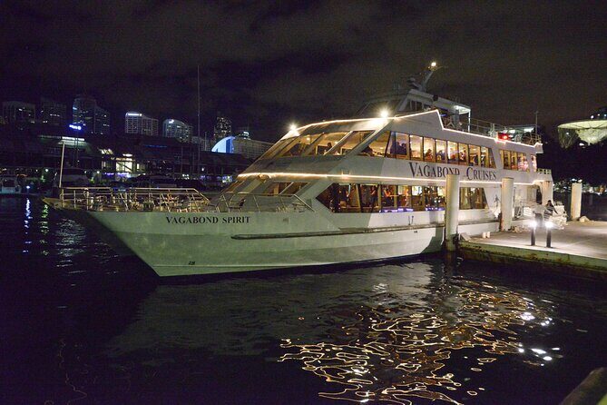 Australia Day Dinner and Fireworks Cruise on Sydney Harbour - Check-In and Getting on Board at King Street Wharf