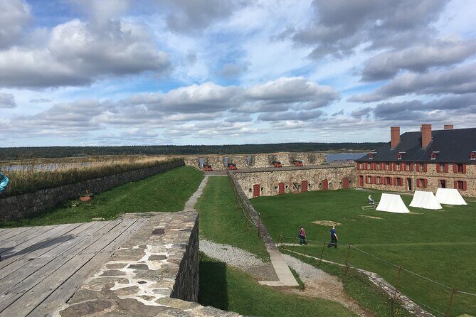 Black Wood Tours: Fortress of Louisbourg Tour - Fortress of Louisbourg feels like a working town, not a museum stop