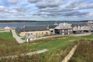 Black Wood Tours: Fortress of Louisbourg Tour - Inside the fort: how to make the 3 hours count