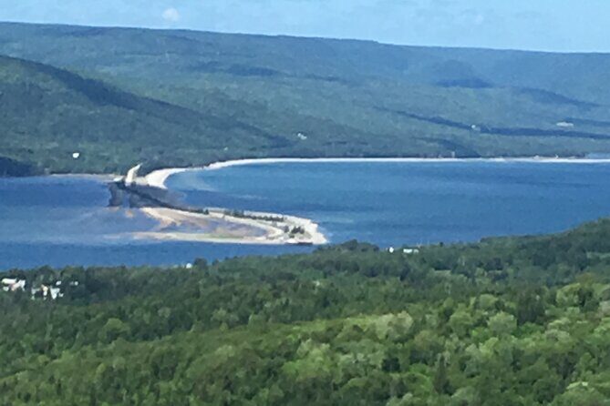 Blackwood Tours: Highland Village, Baddeck, Bell Museum Tour - Baddeck Time: shops, seafood, and an easy lunch window