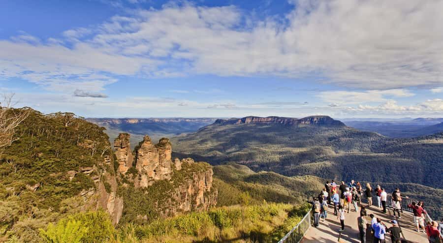 Blue Mountains Adventure: Scenic World, Zoo & Koala Photo - Leura lunch stop: use it as a reset, not a rushed meal