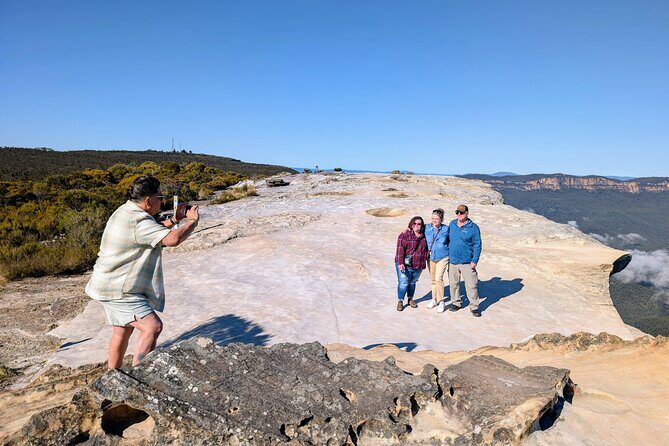 Blue Mountains Day Tour -Scenic World, Koalas & Roos (15 ppl LUX) - Katoomba + Leura: A Real Lunch Break (Not a Rushed Eat-Whatever Stop)
