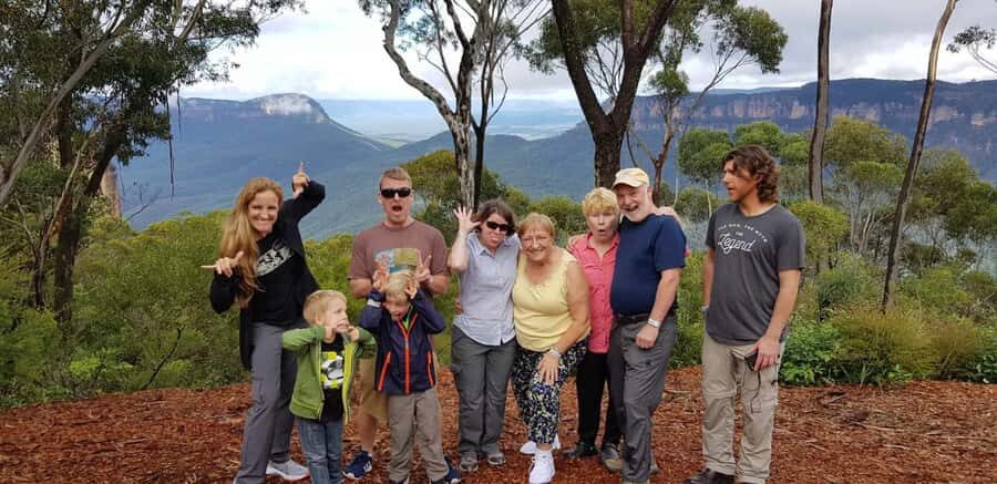 Blue Mountains day Tour small group from Sydney - A small-group Blue Mountains day with luxury Mercedes comfort