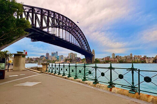 Blue Mountains Day Tours W Scenic World and Lunch - Katoomba Falls and Leura: two 45-minute blocks for variety