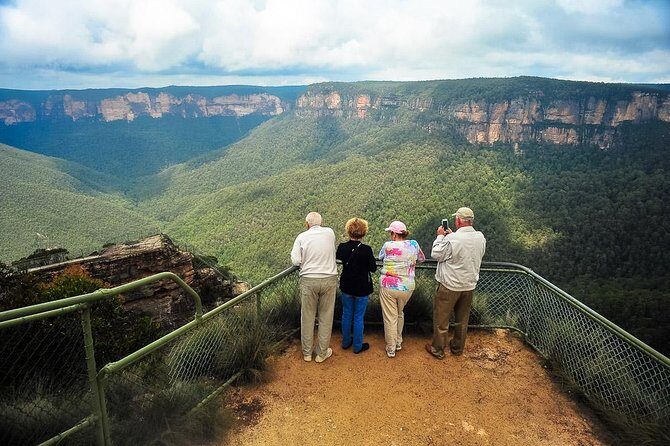 Blue Mountains Private Tour from Sydney - Olympic Park and the ferry return: a different way to get back