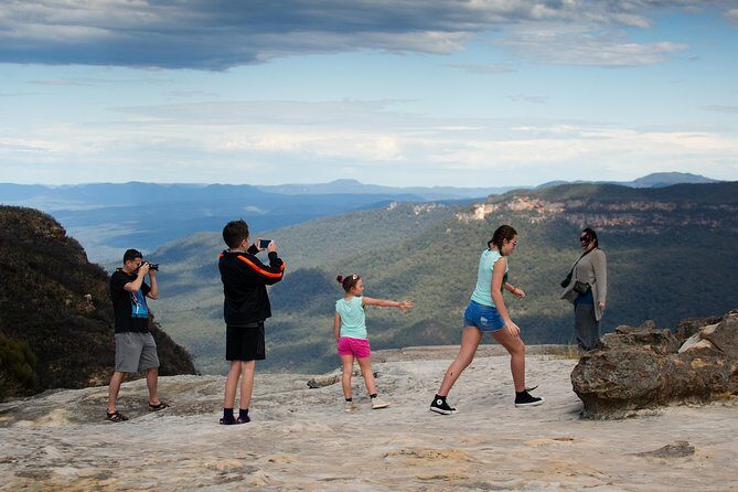 Blue Mountains Small-Group Insider Tour from Sydney - Leura Cascades and Three Sisters: Icons First, Then Variety