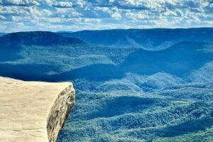 Blue Mountains Small Group Tour w/optional Scenic World & Lunch - Lincoln’s Rock: the quick hit panorama stop
