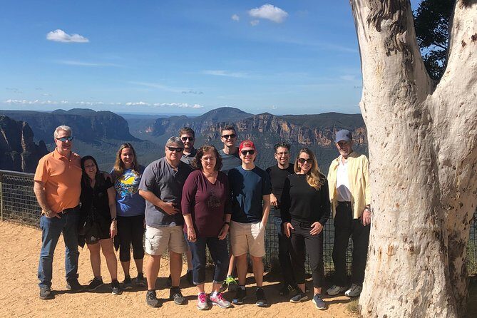 Blue Mountains: Three Sisters, Scenic World and Wildlife park - Bus comfort and what to bring for a 9.5-hour loop