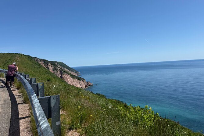 Cabot Trail, Keltic Lodge and Ingonish Sights - Gaelic College: a focused cultural stop with tartan finds in 15 minutes