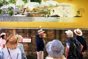 Convicts and The Rocks: Sydney's Walking Tour Led by Historian - Customs House: Sandstone Facade and the Model of Sydney Above