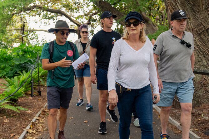 Foraging Tour: Botanical Gardens Walk & Picnic - Entering Sydney’s Botanic Gardens with a Food Lens