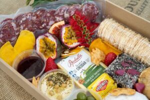 Foraging Tour: Botanical Gardens Walk & Picnic - Meeting at Man O’War Wharf and Using the 4:00 pm Timing