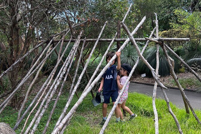 Foraging Tour: Botanical Gardens Walk & Picnic - Indigenous Stories: How Native Plants Became Food and Medicine
