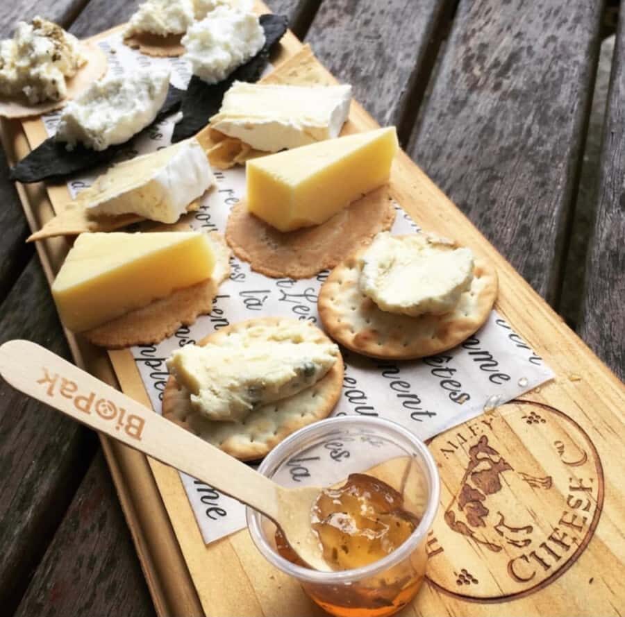 From Sydney: All Inclusive Boutique Hunter Valley Wine Tour - Entering boutique cellar doors: three family-owned wineries