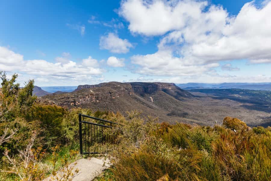 From Sydney: Blue Mountains Full-Day Trip - Leura Village lunch and shopping time: a slower pocket in the mountains