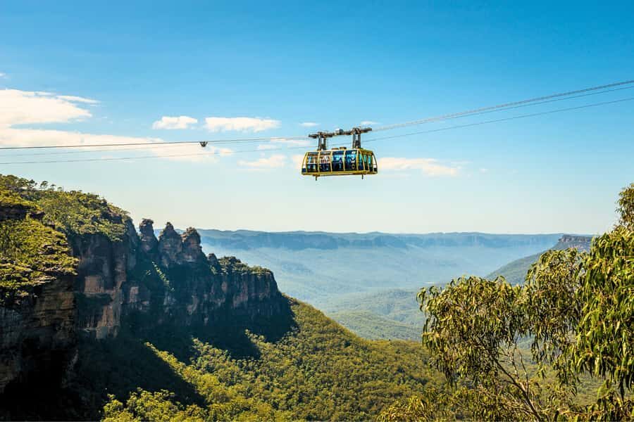 From Sydney: Blue Mountains, Scenic Railway, & Sydney Zoo - Leura’s one-hour break: shopping and a reset before Scenic World