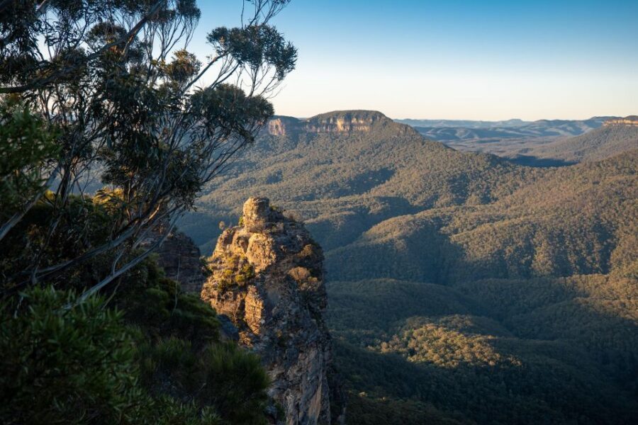 From Sydney: Blue Mountains, Sydney Zoo & Walking Tour - Leura’s one-hour break for lunch and shopping (and a reset for your feet)