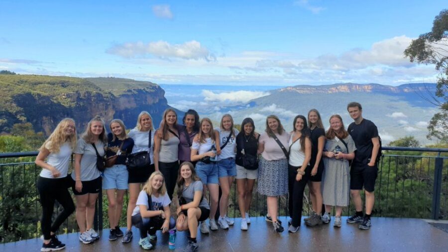 From Sydney: Blue Mountains Tour with Waterfall Walk & Lunch - Weather, track closures, and how your guide keeps the plan working