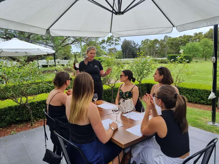 From Sydney: Hunter Valley Wine, Gin & Food Tastings Tour - Cheese and chocolate pairing: the part that makes the tasting stick