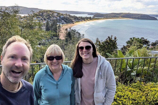 Golden Beaches and Ocean Vistas MANLY AND NORTHERN BEACHES PRIVATE TOUR - Manly Beach Lunch Time: Cafes, Pubs, Breweries, and Quick Shopping
