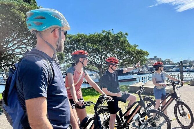 Guided Electric Bike Tour of Sydney with Bluetooth helmets - Bluetooth helmets and harbor views: what makes this e-bike tour work