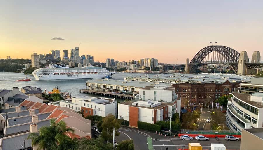 Half Day Small Group : The Story of Sydney Tour - Your comfort setup: 10 people, mini-coach, and real hotel pickup