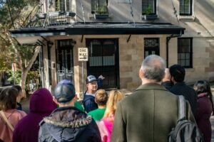 Historical True Crime Walking Tour of East Sydney - Hyde Park: ANZAC Memorial views and a 1920s cold case