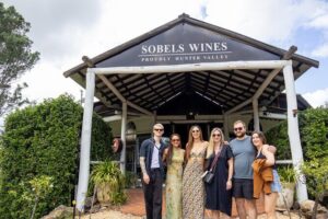 Hunter Valley All Inclusive, Wine, Chocolate Tasting and Lunch - 4 Pines at the Farm: Cellarmasters Tasting Plus Lunch