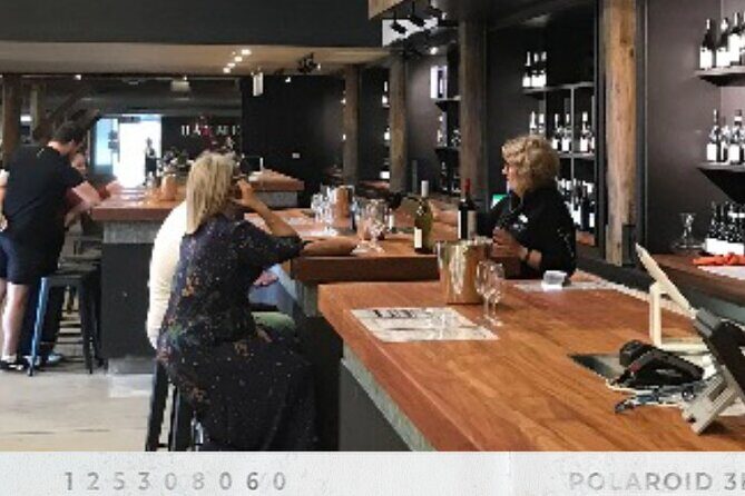 Hunter Valley Wines, 2-Course Lunch, Cheese & Chocolate Tour - Hunter Valley Chocolate Company: Sweet Tasting Without the Stress
