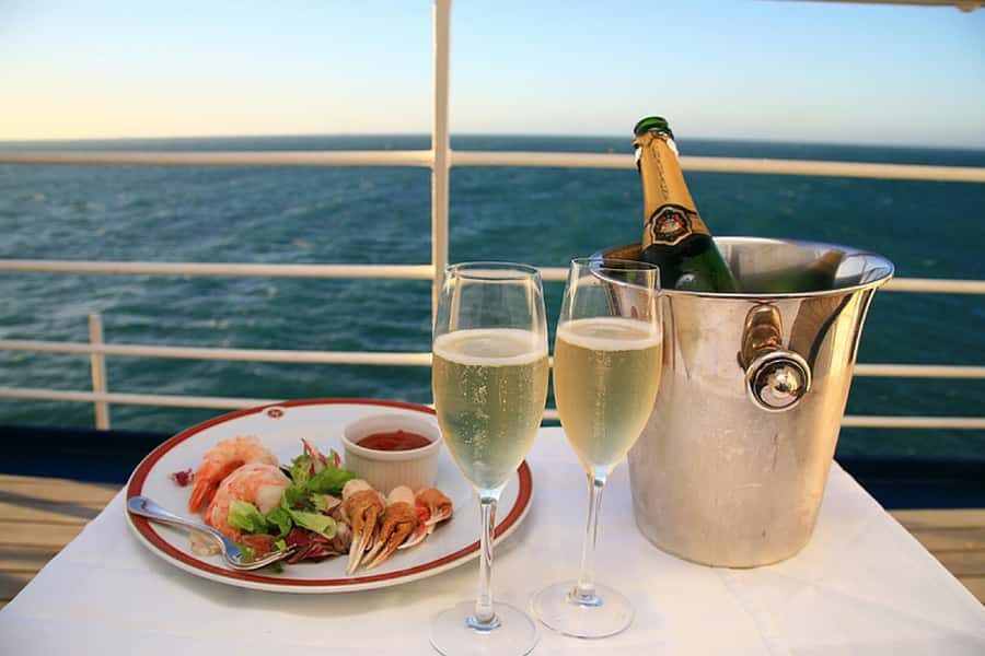 Lunch Cruise with Live Jazz on Sydney Harbour - Key things to know before you go