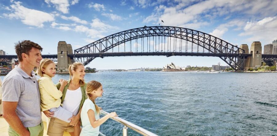 Lunch Cruise with Live Jazz on Sydney Harbour - Live jazz on the move: how the music changes the whole cruise