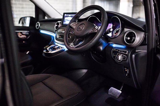 Luxury Mini Bus - Sydney Airport Transfers - The Drive to Your Hotel: Use the Time Instead of Losing It
