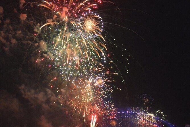 Luxury Sydney Harbor New Years Eve Fireworks Dinner Cruise 2026-7 - What You’ll Eat and Drink from 9pm to Midnight