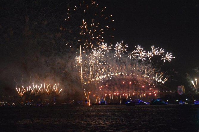 New Years Eve Sydney Harbour Cruise 2026-2027 - Food and drinks: why this menu works for NYE