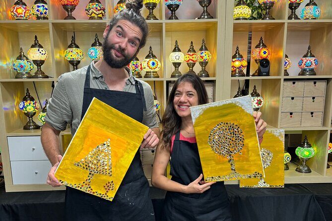Paint and Sip Classes Sydney: Acrylic Art, Canvas & Wine - Entering the studio on William Street (Darlinghurst, Sydney)