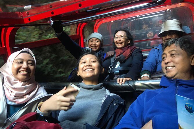 Private Guided Tour from Sydney to Blue Mountains National Park - Leura and Blackheath: small towns that break up the cliffs