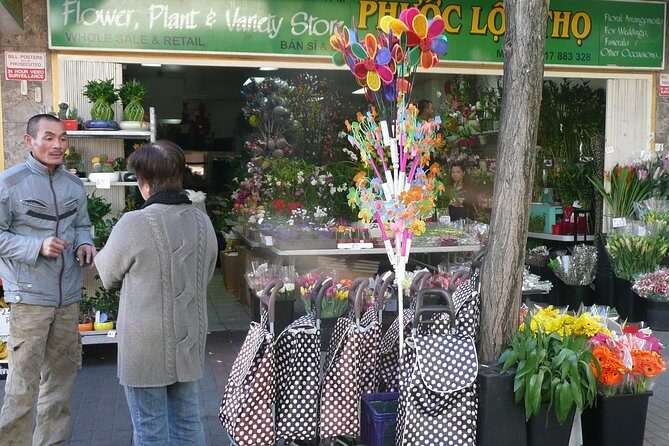 Private Sydney Multicultural Food Tour - Shopping and strolling: what you’re really paying for