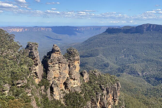 Private Tour: Sydney South Coast & Highlands - Optional Nan Tien Temple, Kiama Blowhole, and Saddleback Lookout Lunch Break