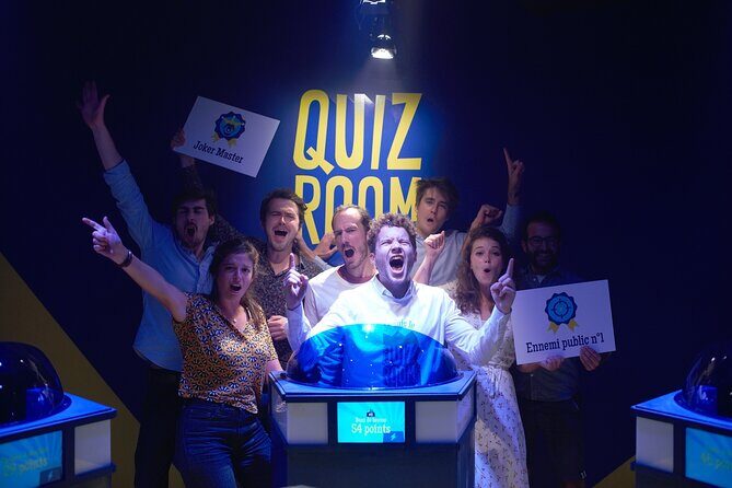 Quiz Room Sydney Immersive Trivia Game - Inside the room: podiums, team sizes, and how the pacing works