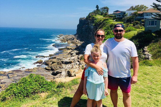 Small-Group Sydney's Northern Beaches & Ku-ring-gai Park Tour - Ku-ring-gai Chase National Park: Aboriginal caves and rock engravings walk