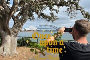 Story of Sydney Tour (mini coach) - Getting picked up at Four Seasons Hotel Sydney and starting on time