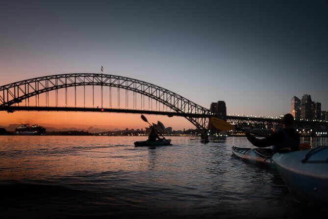 Sunset Harbour Bridge Kayak Escape - Stop 2: Sydney Opera House when the light turns soft