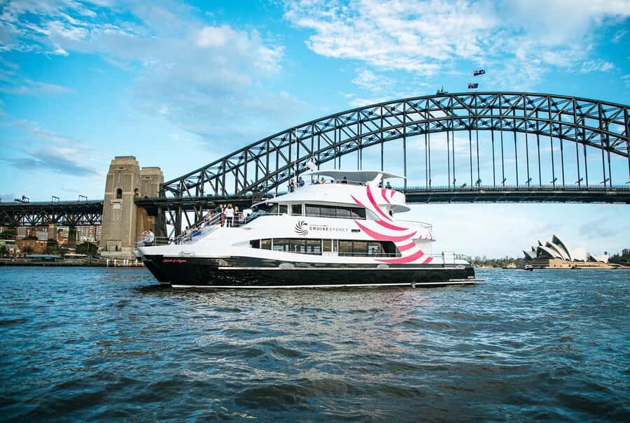 Sydney: 2-Course All Inclusive Lunch Harbour Cruise - Boarding and Choosing Your Spot on a 78ft, Multi-Deck Vessel