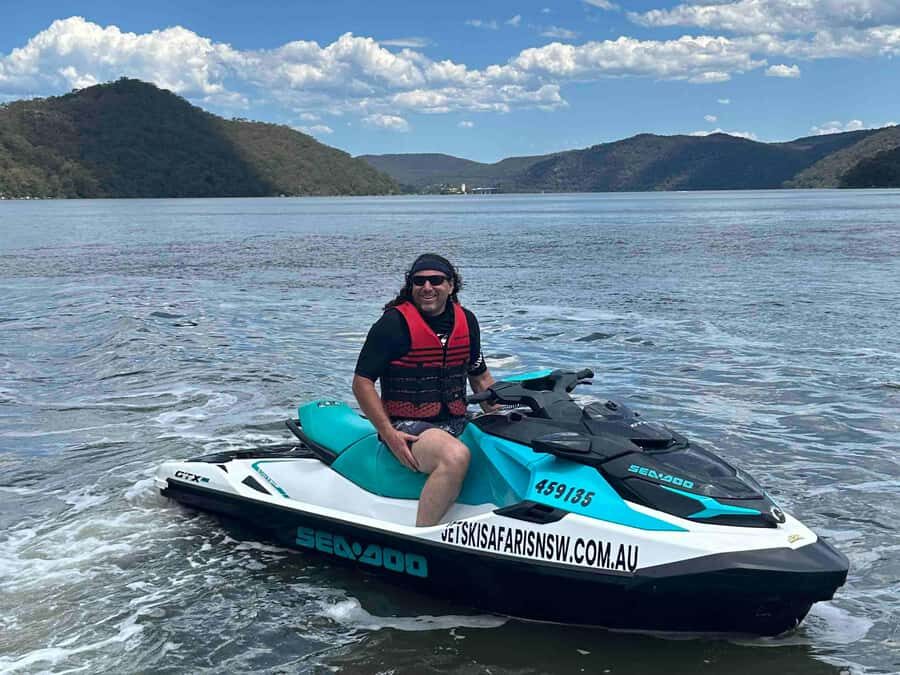 Sydney: 30 min Jet Ski Safari - Hitting the water on the Hawkesbury River, without the usual barriers