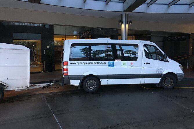 Sydney Airport to Sydney CBD shared ride seat in vehicle shuttle transfer - What Happens During the Ride (Bags, Air-Con, and On-the-Way Tips)