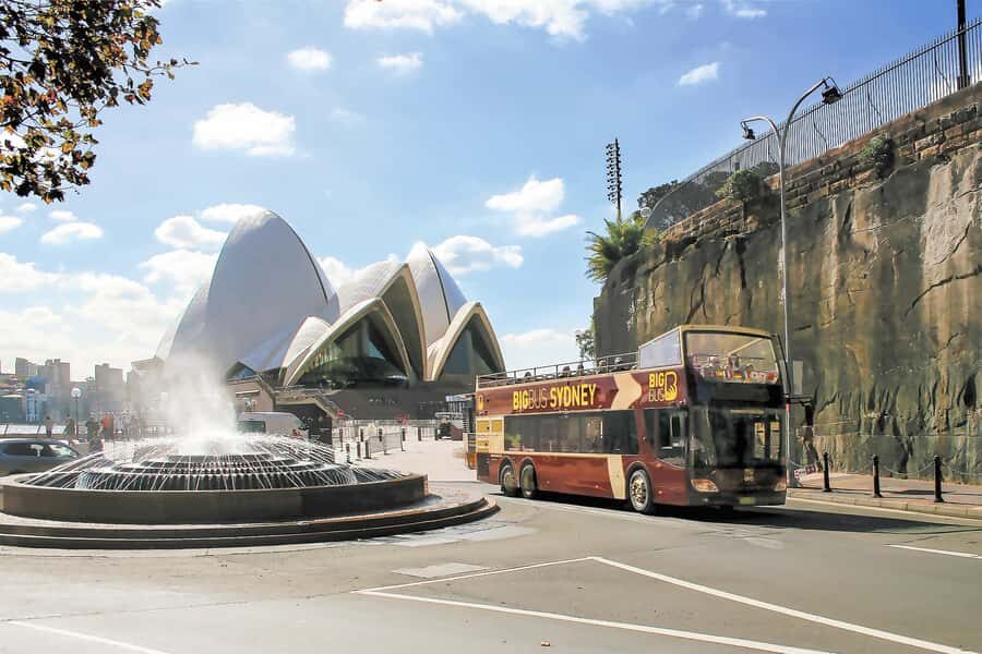 Sydney: Big Bus Hop-On Hop-Off Tour with Optional Cruise - Getting Your Bearings: how the red and blue loops work